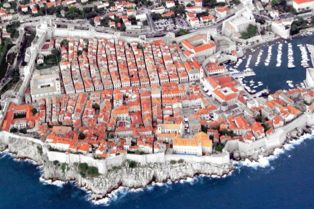 Apartment Belvedere With Magnificent Sea View Terrace Dubrovnik Bagian luar foto